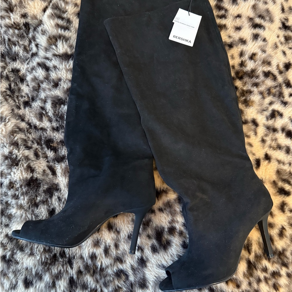 BERSHKA Suede kitten heel boots - Picture 2 of 4
